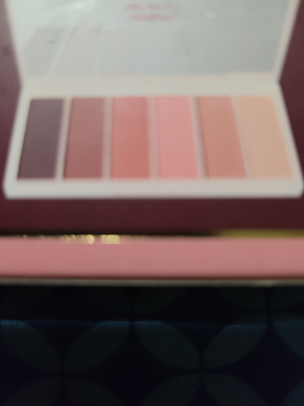 Laura Geller Perfectly  Pink Eyeshadow Palette Small Pallette